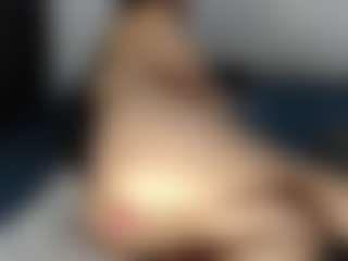 ALEXASWEET MILF webcam performer live streaming