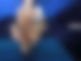 Live cam show with LadyMoonCash - Blonde Hair MILF on SxyPornLive