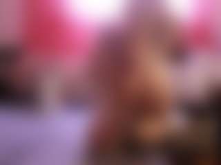 Live cam show with LadyMoonCash - Bedroom Blonde Hair on SpunkLive