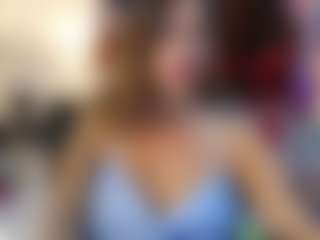 Live cam show with Amy Honney - Blonde Hair Shaved Pussy on livesuperchat.net