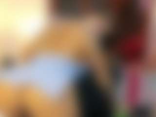Live cam show with Amy Honney - Big Tits Dildo on xDating