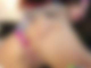 Live cam show with Amy Honney - Pornstar HD on CamwithHer
