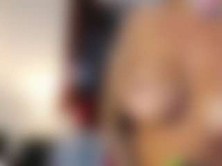 Live cam show with Amy Honney - Bedroom Big Tits on hrnylive.com