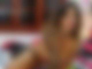 Live cam show with Amy Honney - Spank Curvy on CamwithHer