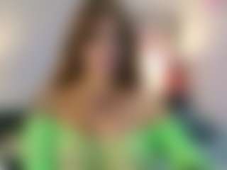 Live cam show with Amy Honney - Big Tits on camwithhim.com