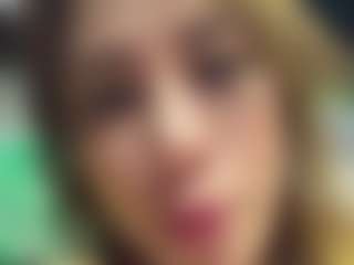 Live cam show with Amy Honney - American MILF on Camsoda | colombia