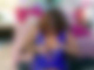 Live cam show with Amy Honney - Blonde Hair Big Tits on Camming Site