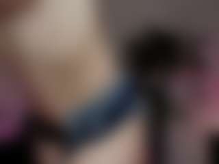 emma7 MILF webcam performer live streaming