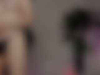 Live cam show with emma7 - Living Room on Milfs Live