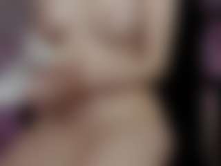emma7's Live Sex Cam Show