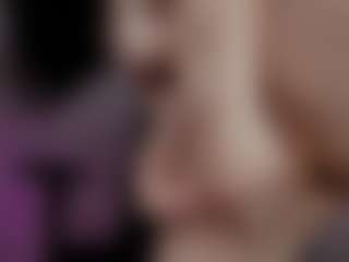 emma7's Live Sex Cam Show