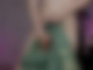 emma7's Live Sex Cam Show