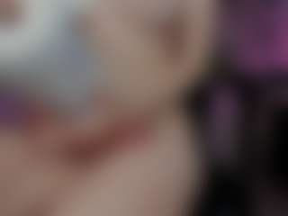 emma7 MILF webcam performer live streaming