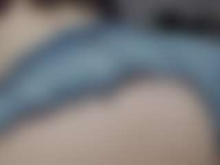 emma7's Live Sex Cam Show