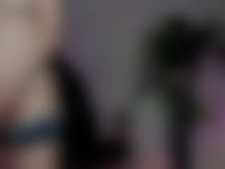 emma7's Live Sex Cam Show