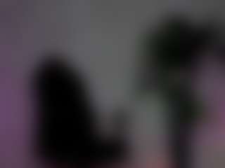 emma7's Live Sex Cam Show