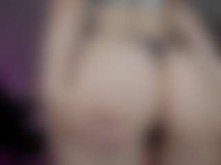 emma7's Live Sex Cam Show