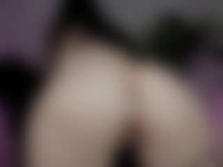 emma7's Live Sex Cam Show