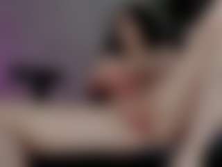 emma7's Live Sex Cam Show