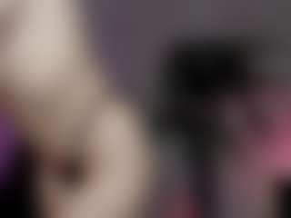 emma7's Live Sex Cam Show
