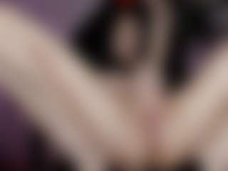 emma7 MILF webcam performer live streaming