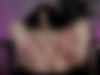 emma7's Live Sex Cam Show