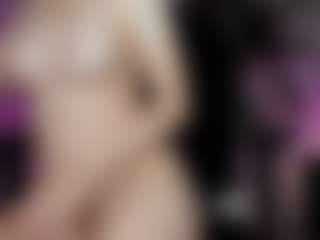 emma7's Live Sex Cam Show