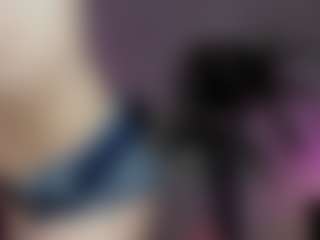 emma7's Live Sex Cam Show
