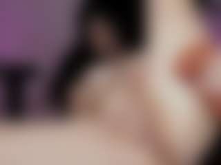 emma7's Live Sex Cam Show