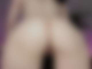 emma7's Live Sex Cam Show