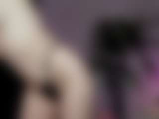 emma7's Live Sex Cam Show