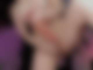 emma7 MILF webcam performer live streaming