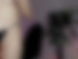 emma7's Live Sex Cam Show