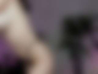 Live cam show with emma7 - Oil on Soda Cam