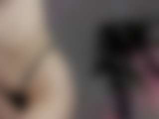 Live cam show with emma7 - Butt Plug on Camiplay Live