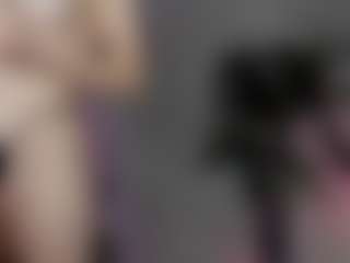 Live cam show with emma7 - Athletic MILF on Dolls Live