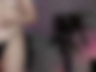 Live cam show with emma7 - Skinny MILF on Soda Cam