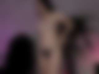 Live cam show with emma7 - Athletic on madthumbs