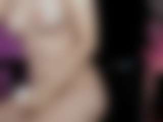 emma7's Live Sex Cam Show