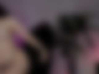 Live cam show with emma7 - Tease MILF on Camsoda