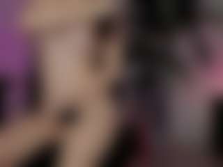 emma7's Live Sex Cam Show