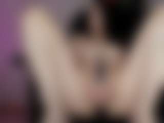 emma7's Live Sex Cam Show