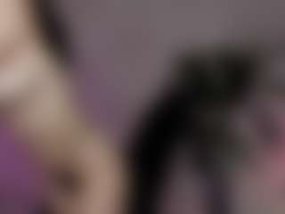 emma7's Live Sex Cam Show