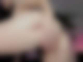 emma7's Live Sex Cam Show