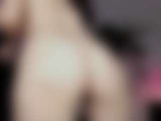 emma7's Live Sex Cam Show