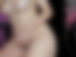 Live cam show with emma7 - Butt Plug on Camsoda