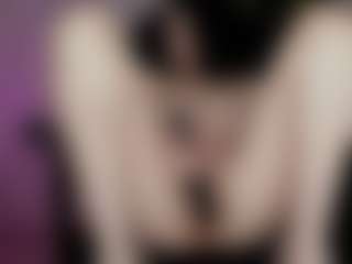 emma7's Live Sex Cam Show