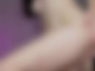 emma7's Live Sex Cam Show