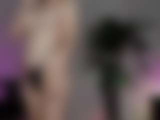 emma7's Live Sex Cam Show