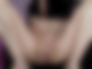 emma7's Live Sex Cam Show